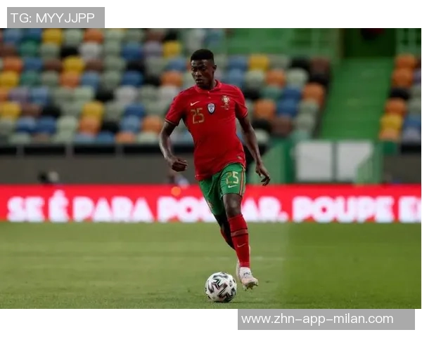 努诺门德斯任意球惊艳全场法甲官方称其为世界最佳左后卫