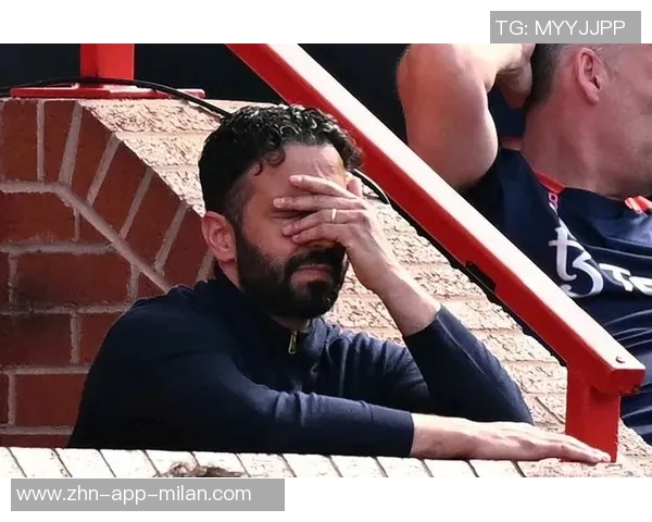 记者评论拉爵对阿莫林的三年承诺荒谬昨年九月无人支持滕帅下课